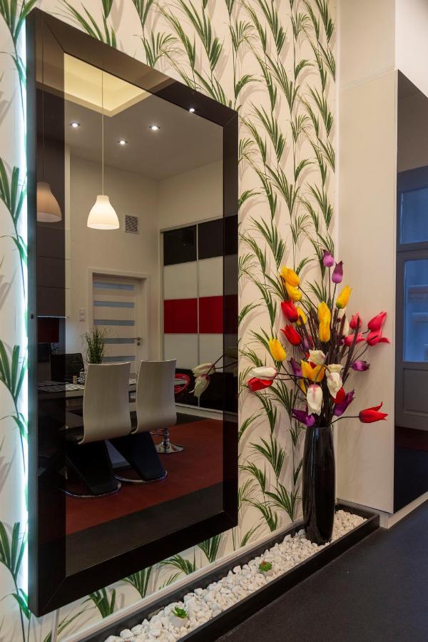 Exclusive Marilyn Apartment In The Heart Of บูดาเปสต์ ภายนอก รูปภาพ