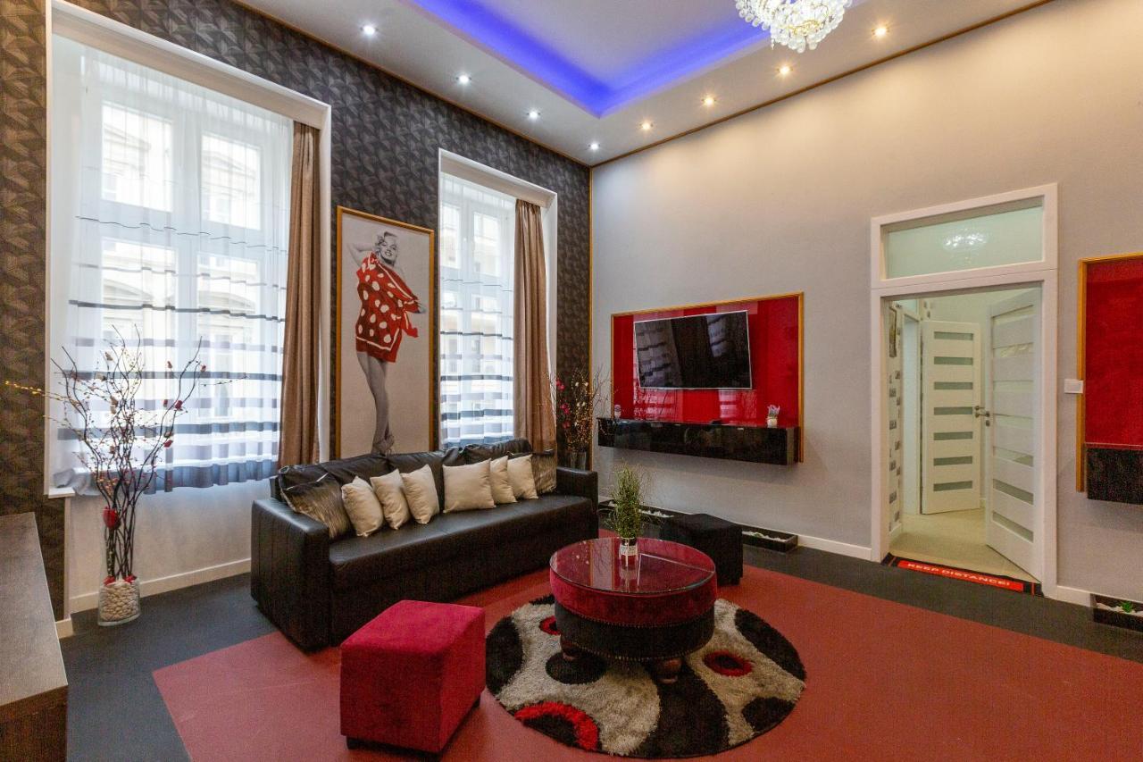 Exclusive Marilyn Apartment In The Heart Of บูดาเปสต์ ภายนอก รูปภาพ